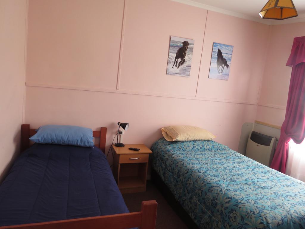 Hostal Dona Irma Punta Arenas Extérieur photo