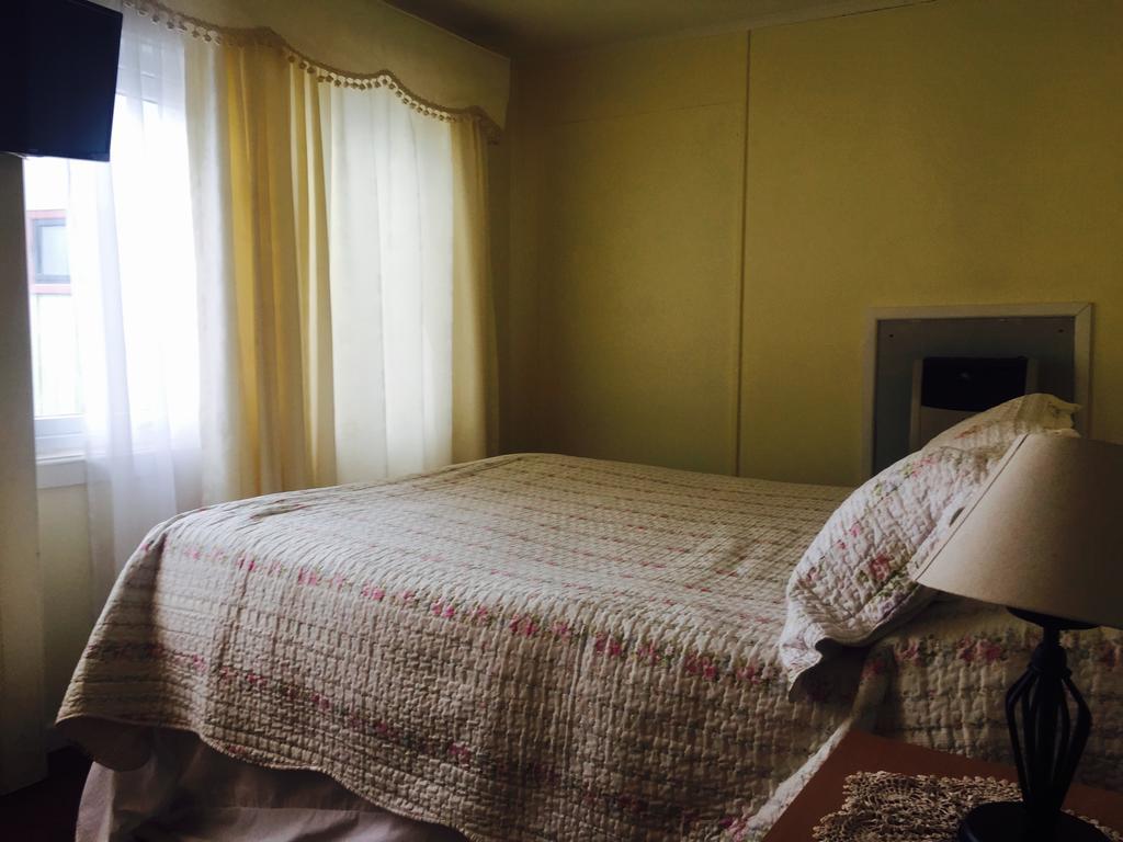 Hostal Dona Irma Punta Arenas Extérieur photo